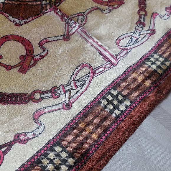 Vintage Scarf 19"x19" small square satin neckerchief red-tan-brown - Picture 4 of 6